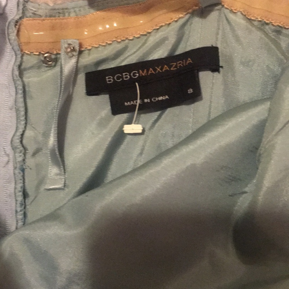 Dress - Picture 3 of 4